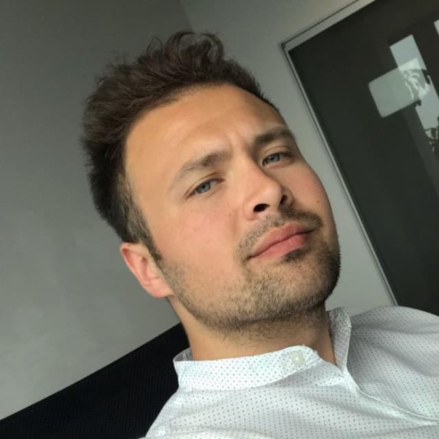 Pavel Isaykov background